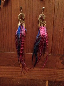 boucles d'oreilels ethnique mamzaile plumes