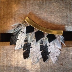 collier ethnique plumes et cuir mamzaile nantes handmade chic