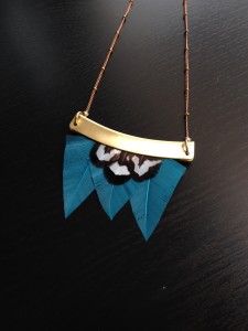 collier-graphique-plumes-orixa