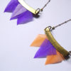 Collier talisman plumes orixa violet